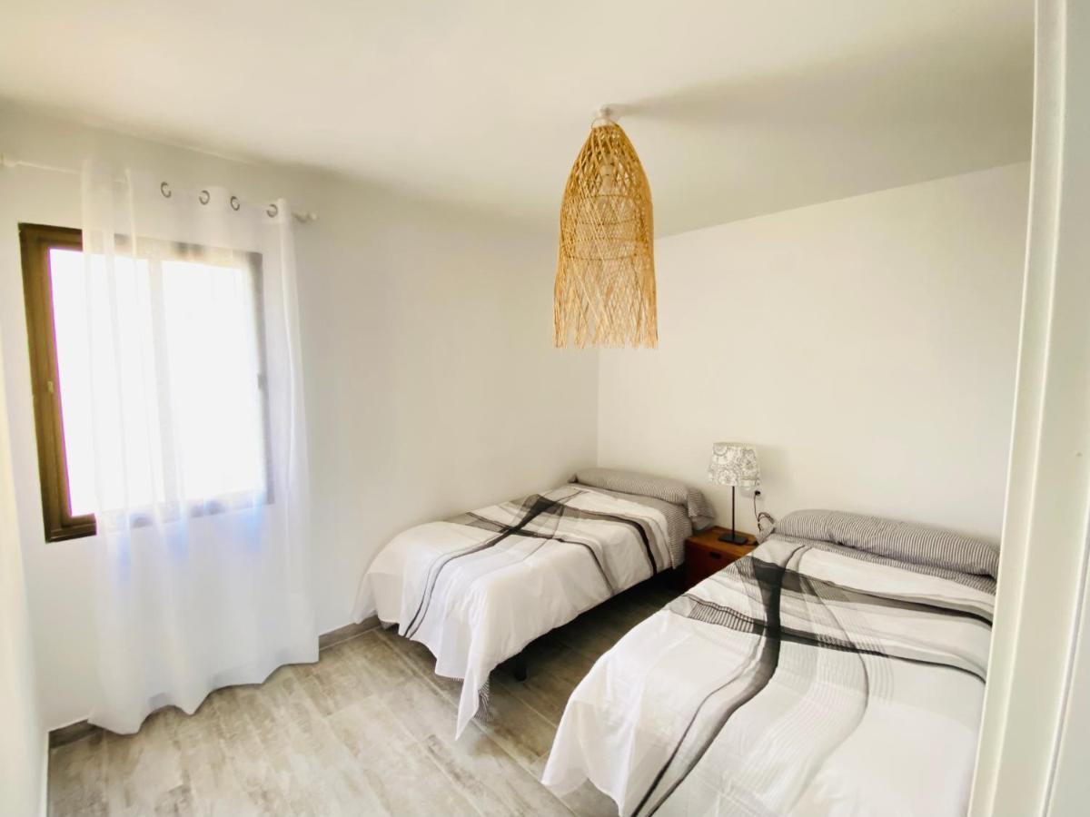 Modern Apartment With Sea Views In คอร์ราเลโฮ ภายนอก รูปภาพ