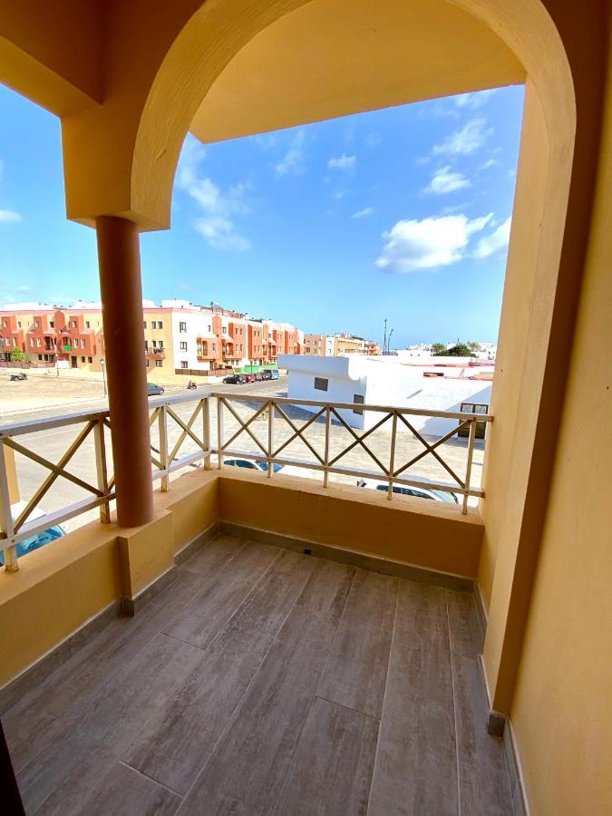 Modern Apartment With Sea Views In คอร์ราเลโฮ ภายนอก รูปภาพ